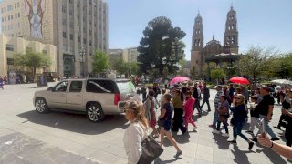 Dan último aplauso a Lupita García; gracias de corazón expresa su hijo
