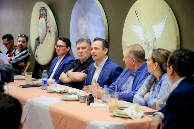 Comparte Bonilla visión de desarrollo con empresarios juarenses 