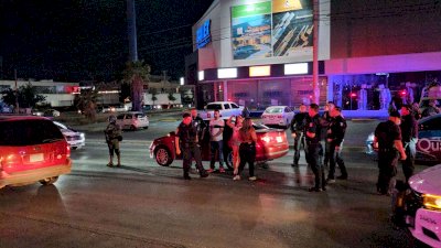Desata riña entre conductores ebrios fuerte movilización