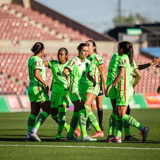 Cae Bravas ante Querétaro
