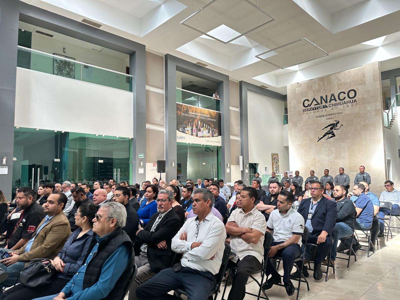 Impulsa Canaco profesionalización y legalidad en seguridad privada