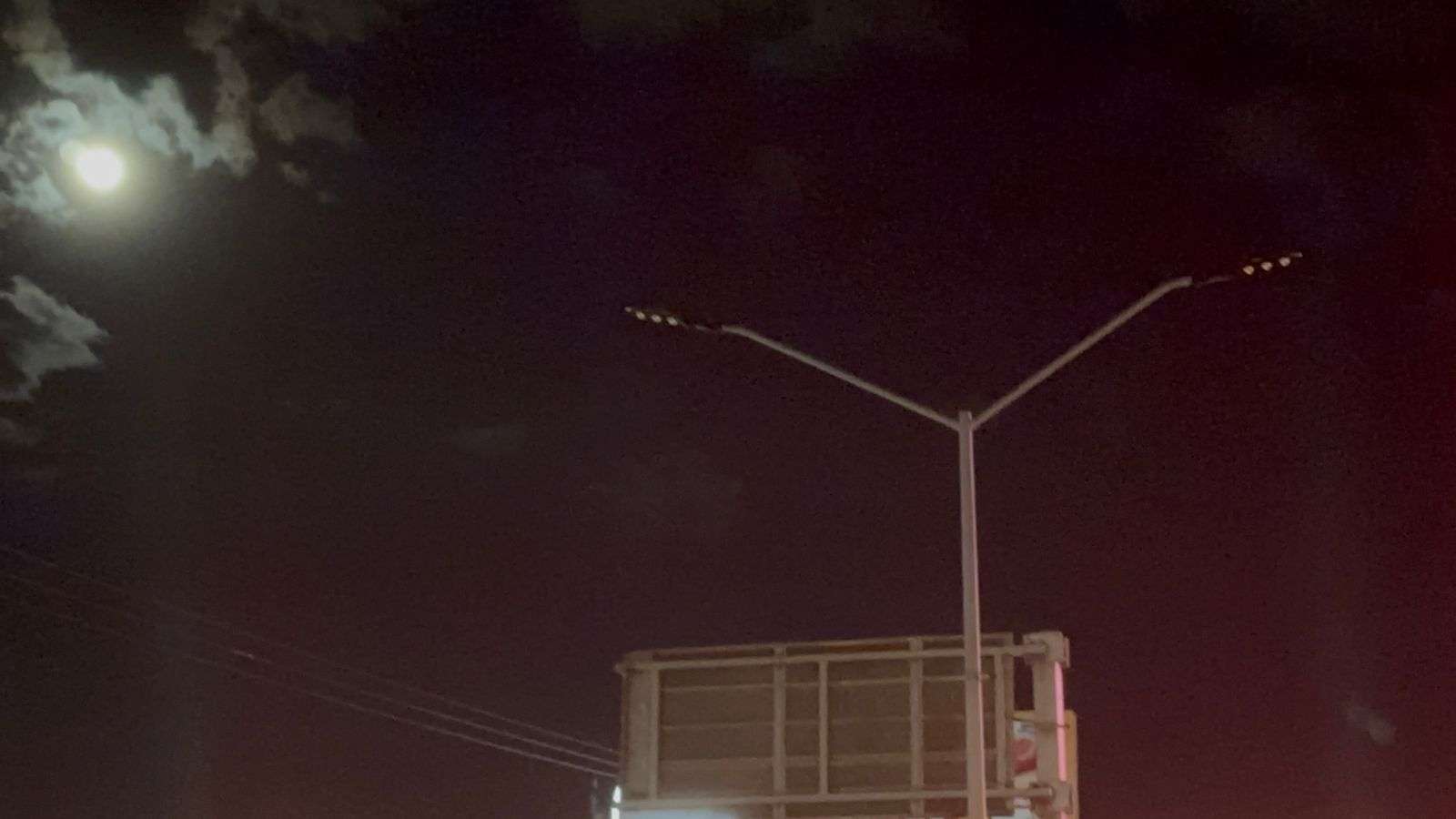 Fallan luminarias en la Tecnológico; zona de la Deportiva queda a oscuras