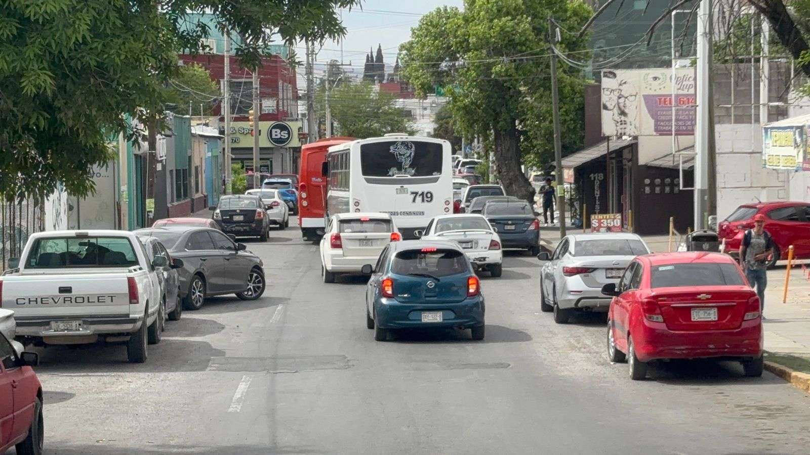 Genera choque caos vial en la Neri Santos
