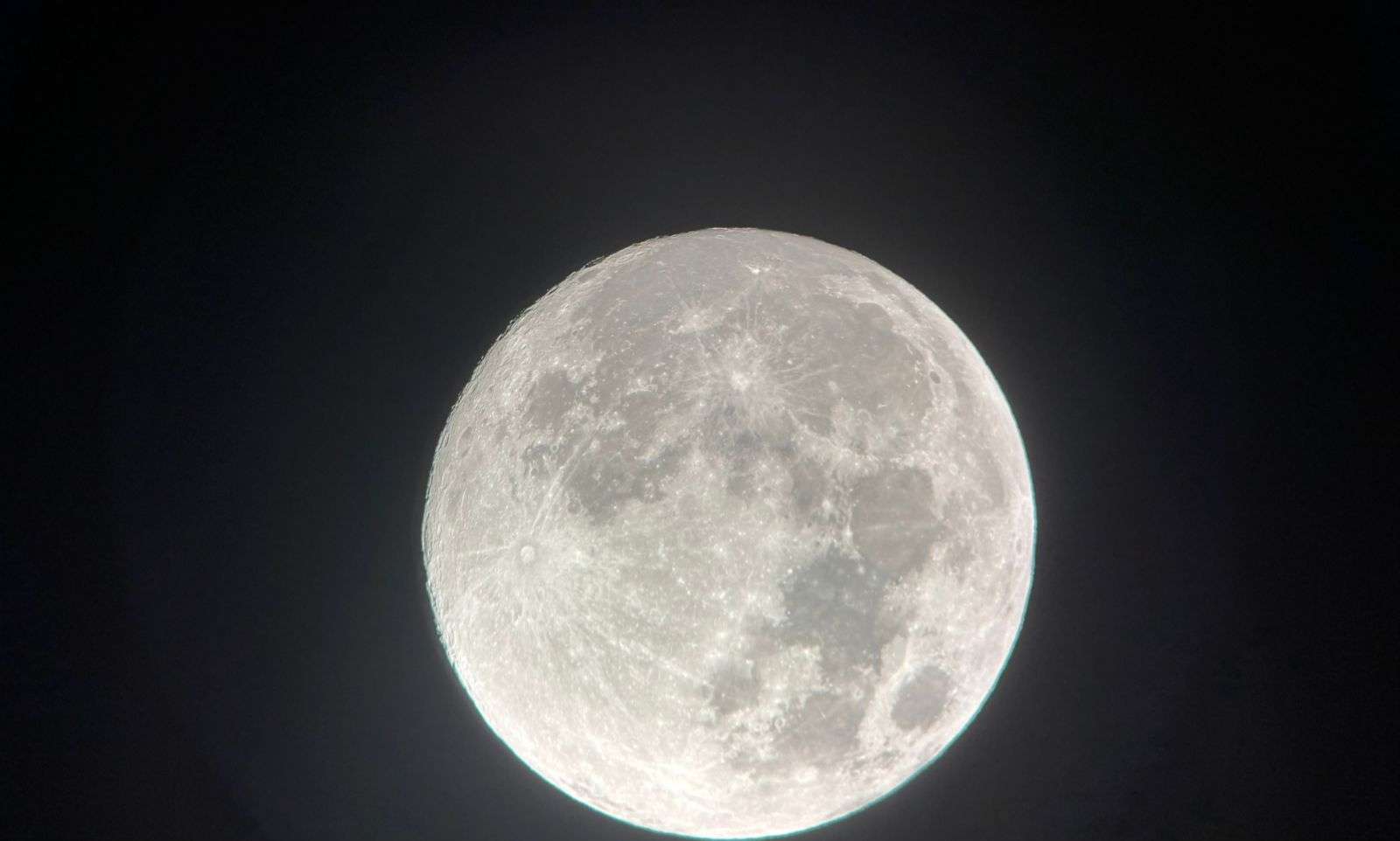 Marca la primera luna llena de abril el inicio de Semana Santa