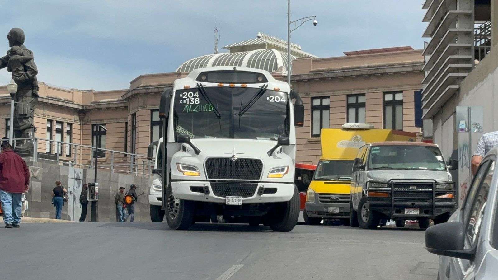 Genera choque caos vial en la Neri Santos
