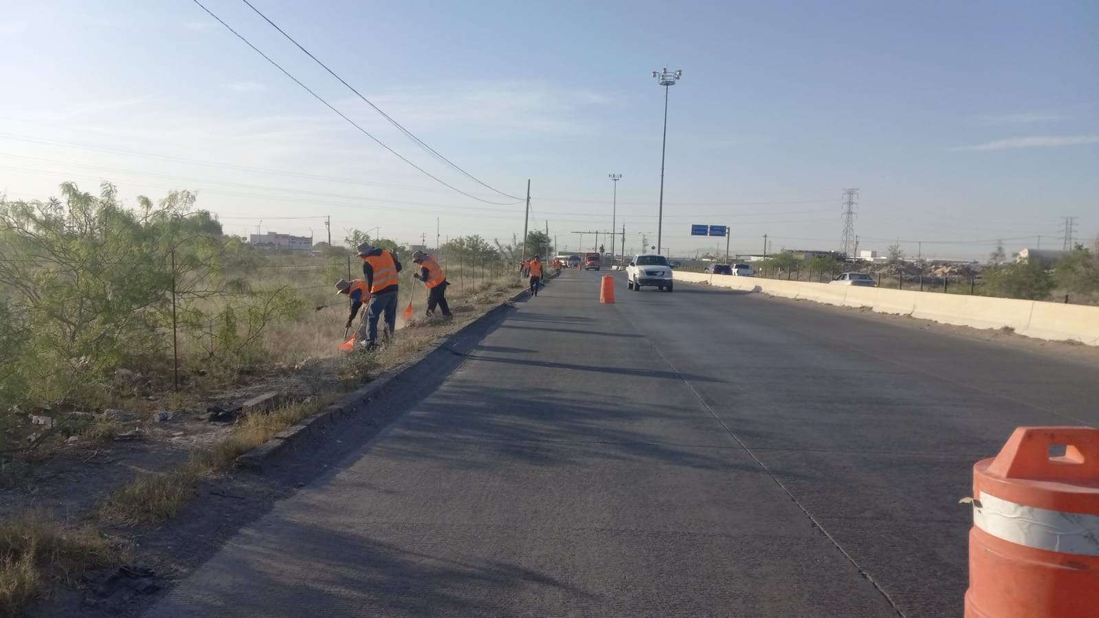Inician limpieza en el Camino Real