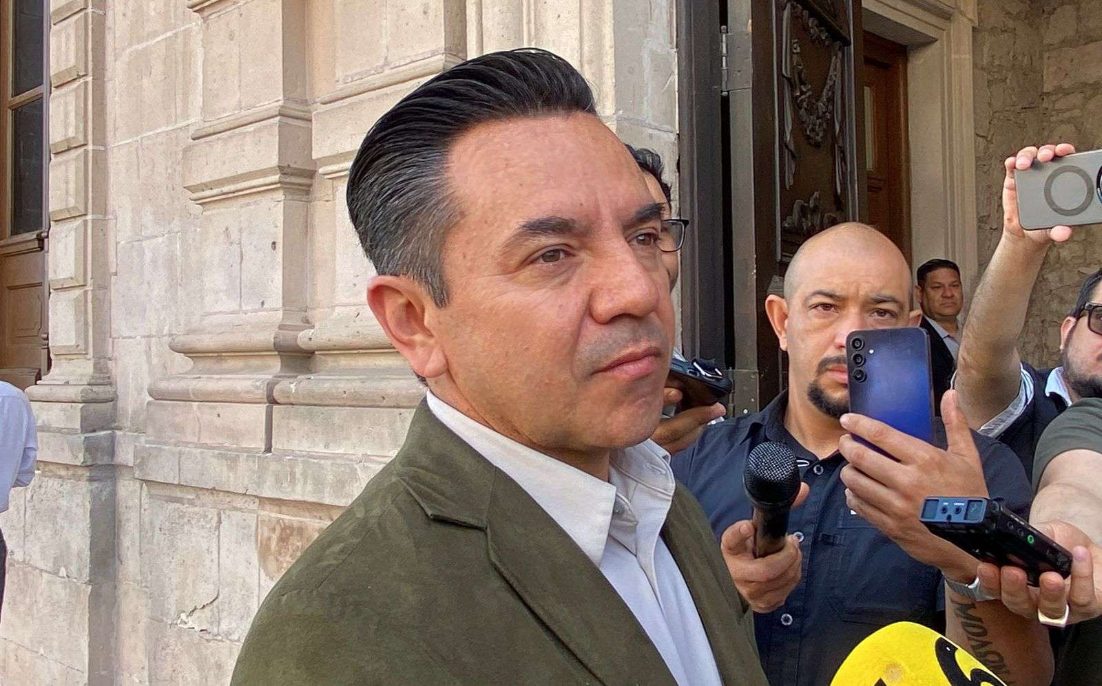 Implementan operativos de auxilio vial para turistas en carreteras 