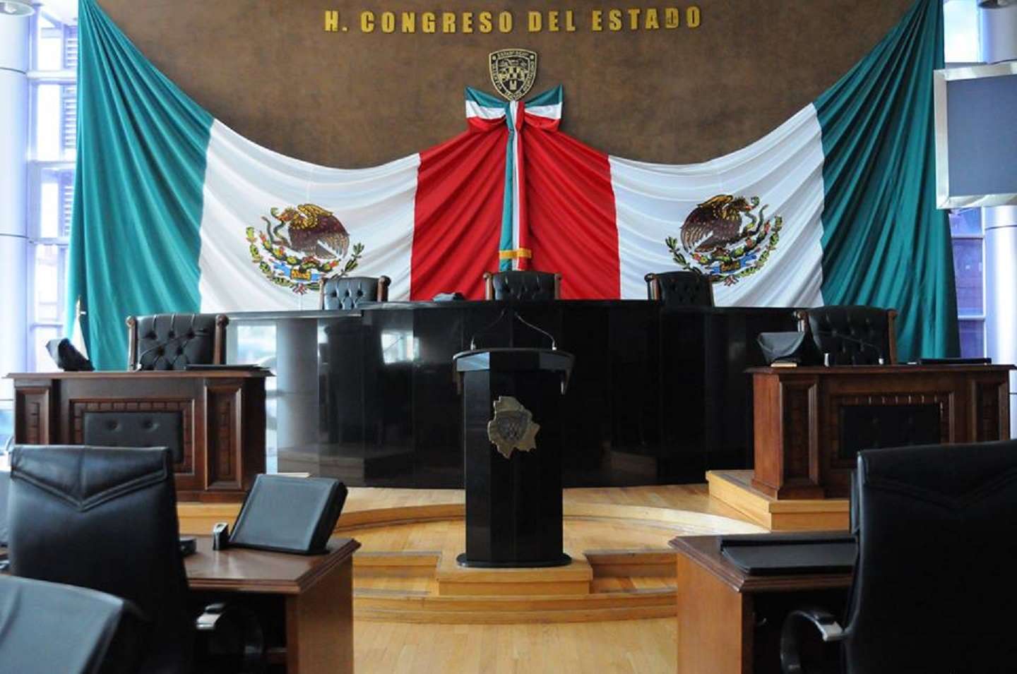 Congelan reforma para descentralizar la cultura y reconocer a artistas