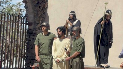 Escenifican la Pasión de Cristo en la colonia Santa Rosa