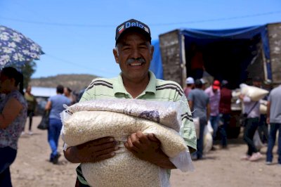 Entrega Estado 10 toneladas de apoyos alimentarios en Urique