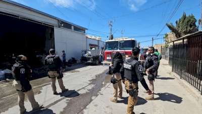 Se incendia bodega en la colonia Nombre de Dios
