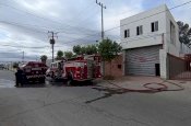 Arde bodega abandonada en la colonia Santo Niño
