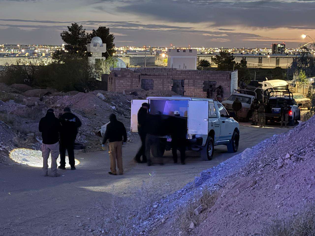 Localizan a hombre sin vida envuelto en una sábana en El Papalote