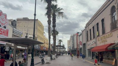 Frena el calorón en la ciudad cielo nublado y vientos de 25 km/h 