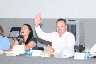 Lleva Cabildo sesión a colonia Soto con agenda urbana