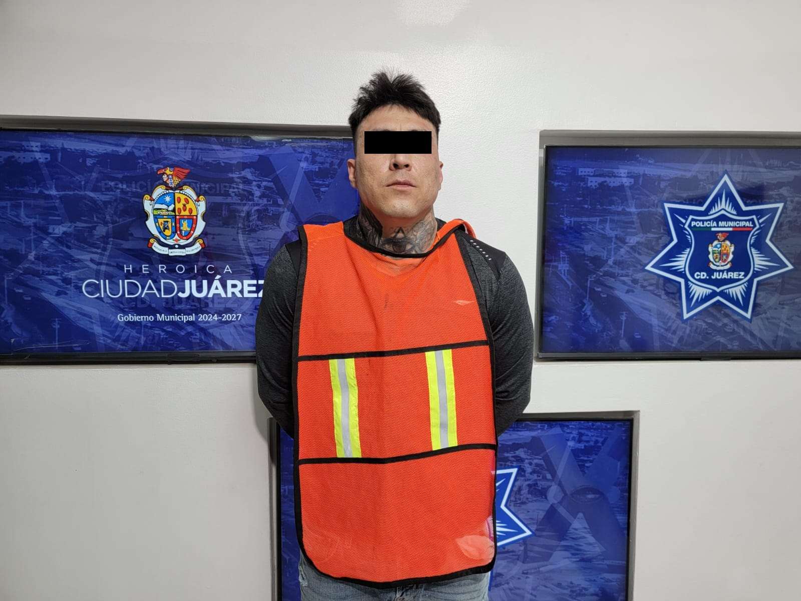 Lo arrestan con cargador para arma larga y cartuchos útiles