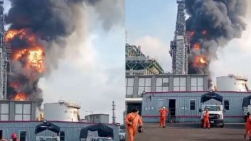 Consume incendio bodega de refinería Dos Bocas en Tabasco
