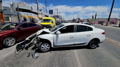 Provoca choque múltiple en Avenida de las Américas