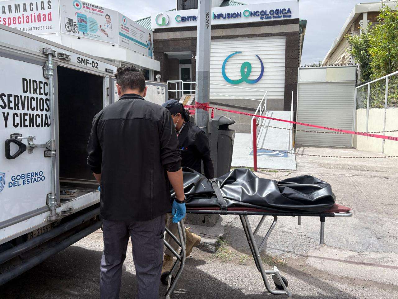 Hallan un muerto en cruce de la Niños Héroes y Colón