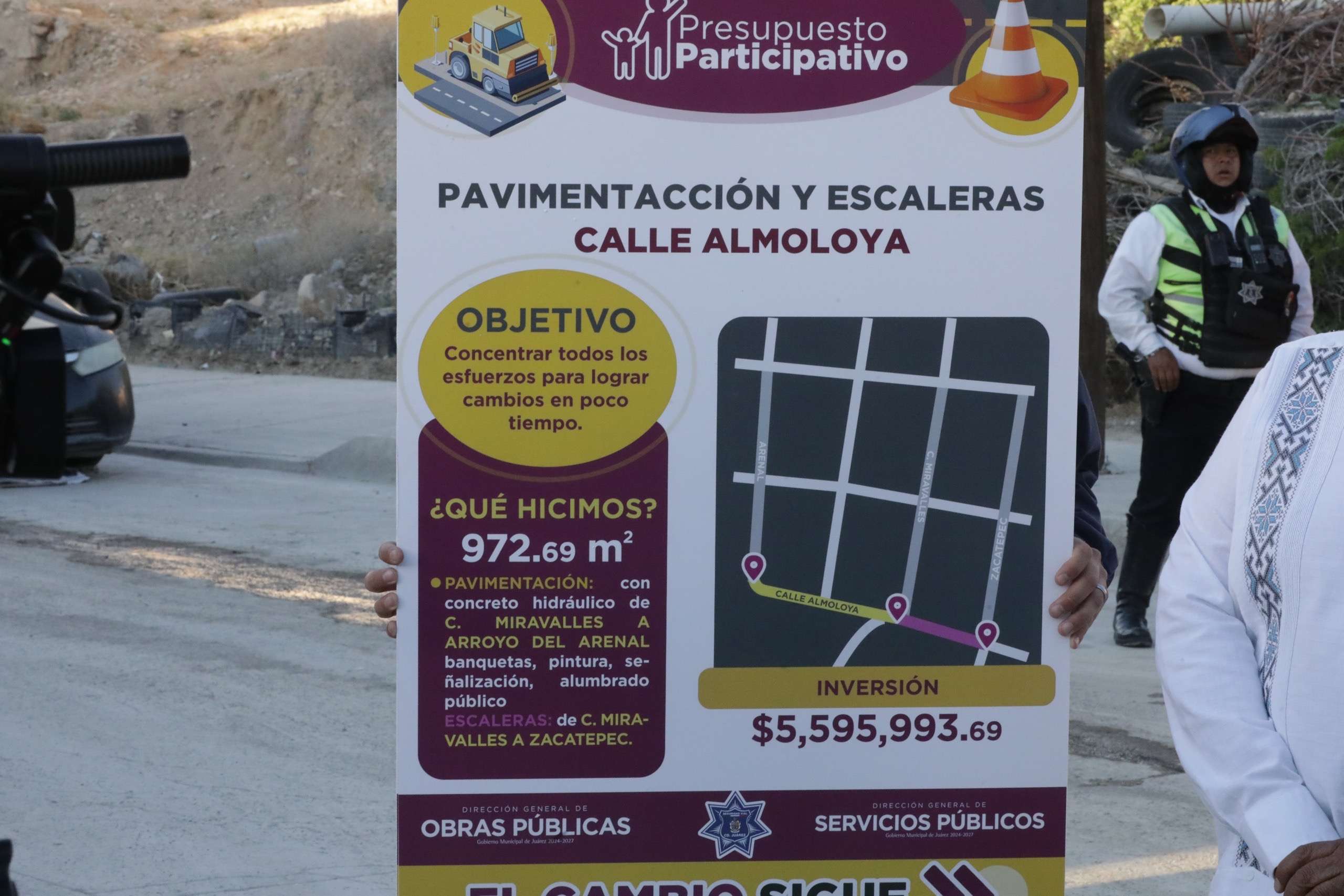 Entrega Municipio obras de pavimentación en calle Almoloya