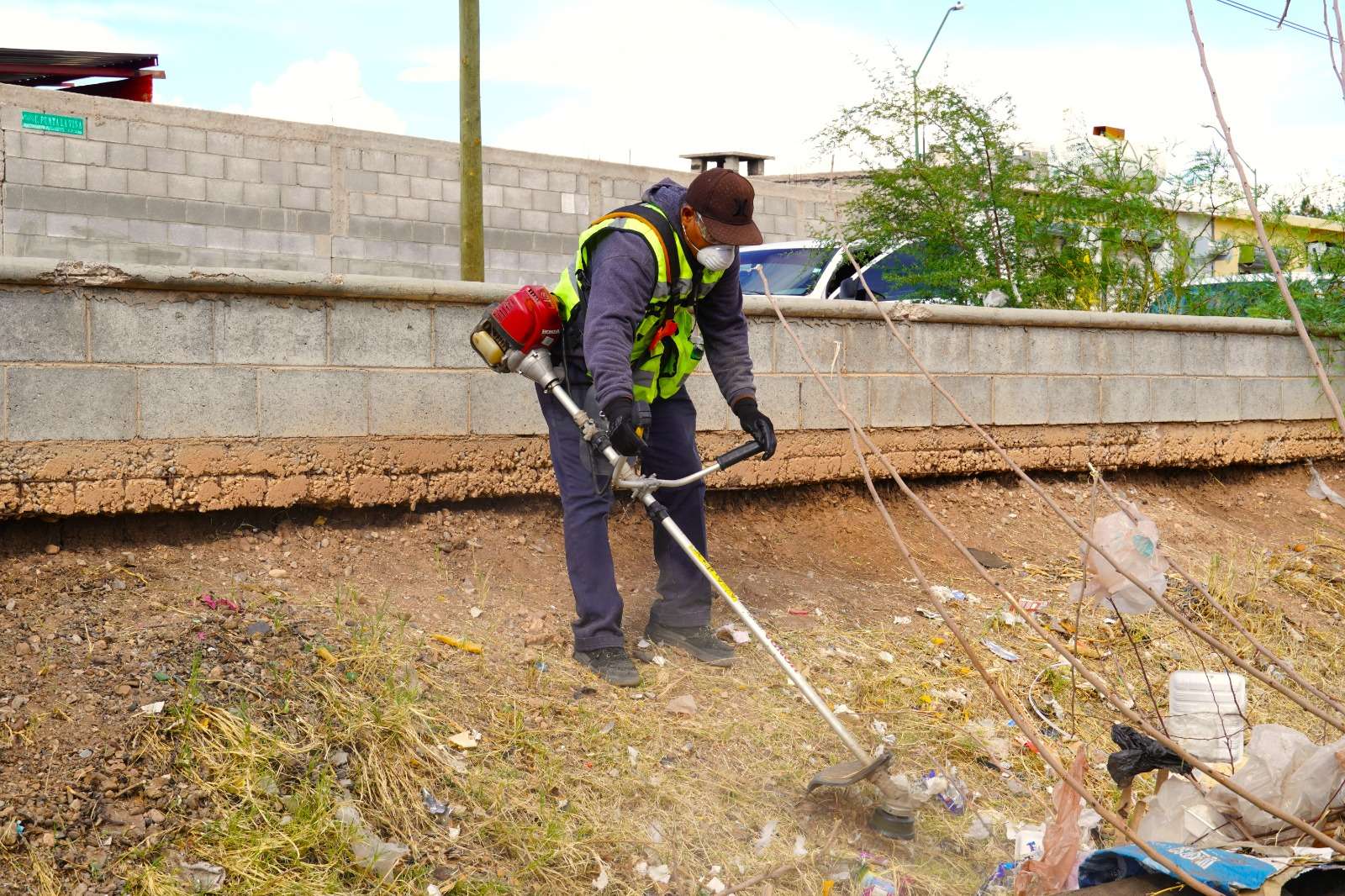Implementan operativo integral de limpieza en arroyos 