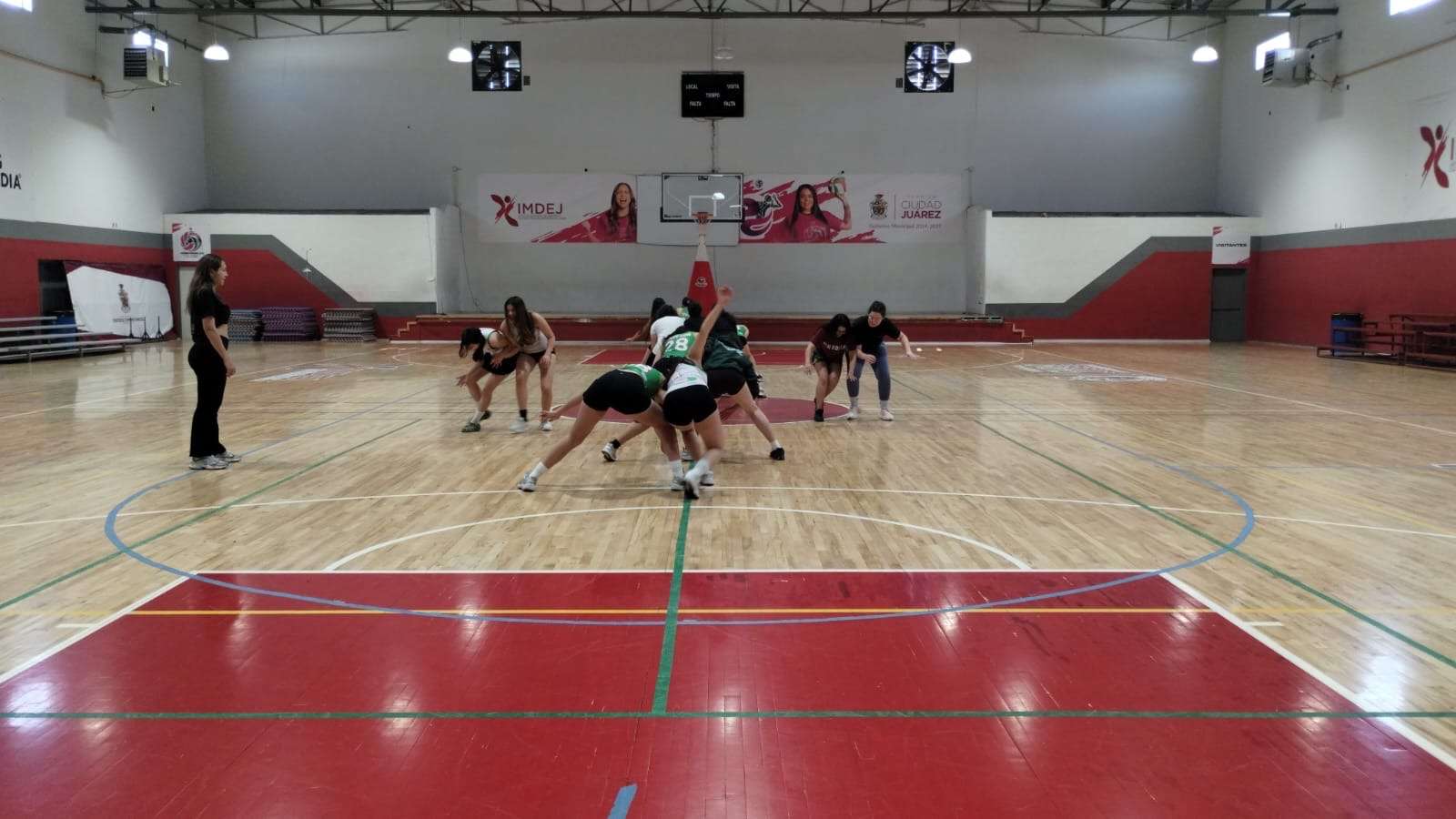 Realizan con éxito clínica de Roller Derby