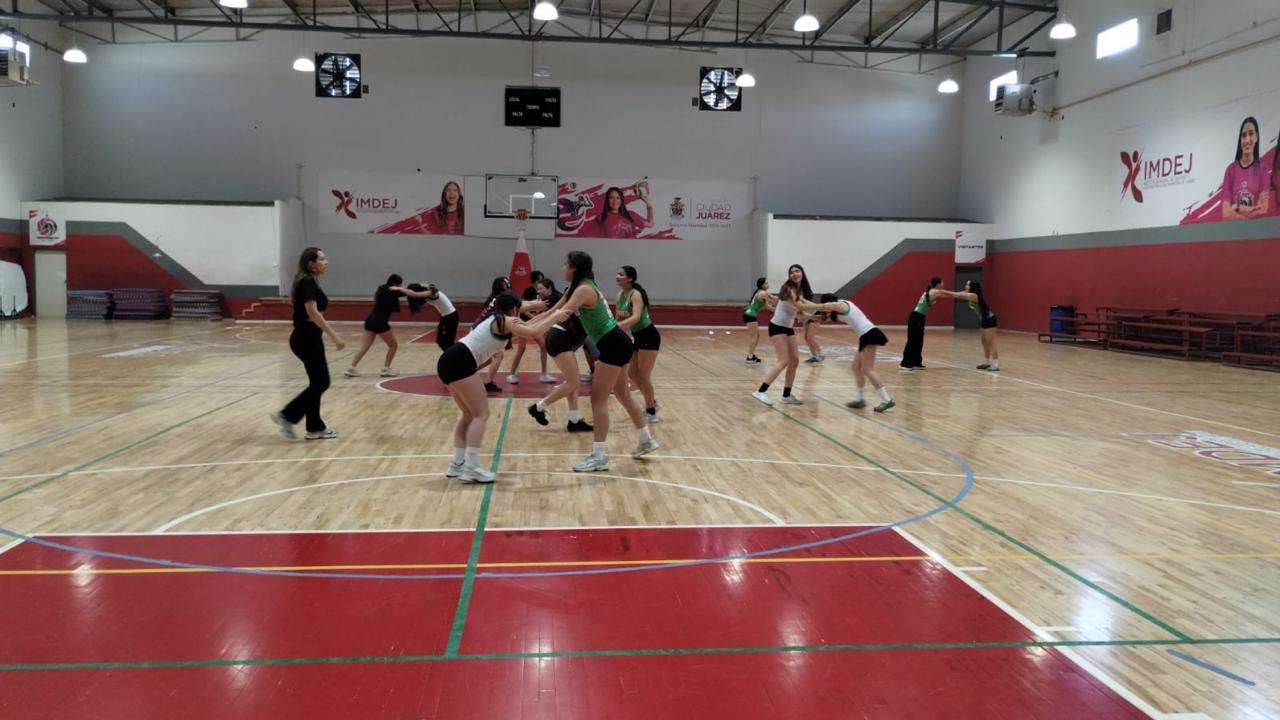 Realizan con éxito clínica de Roller Derby