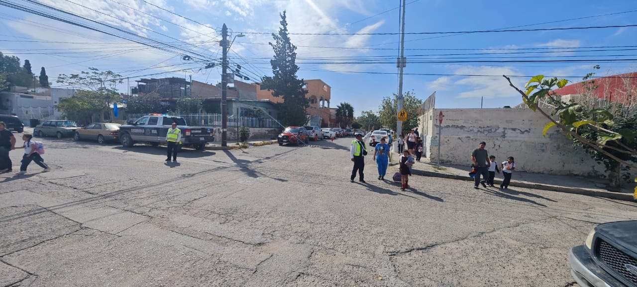 Implementan operativo vial por regreso a clases en Juárez