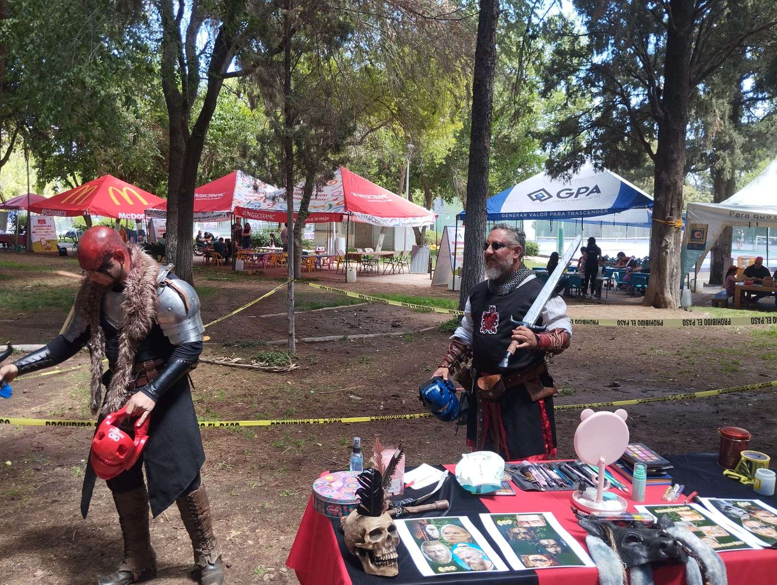 Celebra Fans Fest evento medieval con combates escénicos