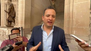 Analizan modernización de 293 cruces de semáforos en la ciudad