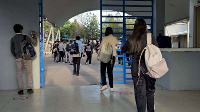 Regresan a clases alumnos de nivel básico luego de Semana Santa 
