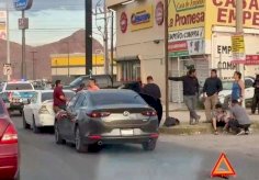 Provoca choque caos vial en zona de obras de la Nogales e Industrias