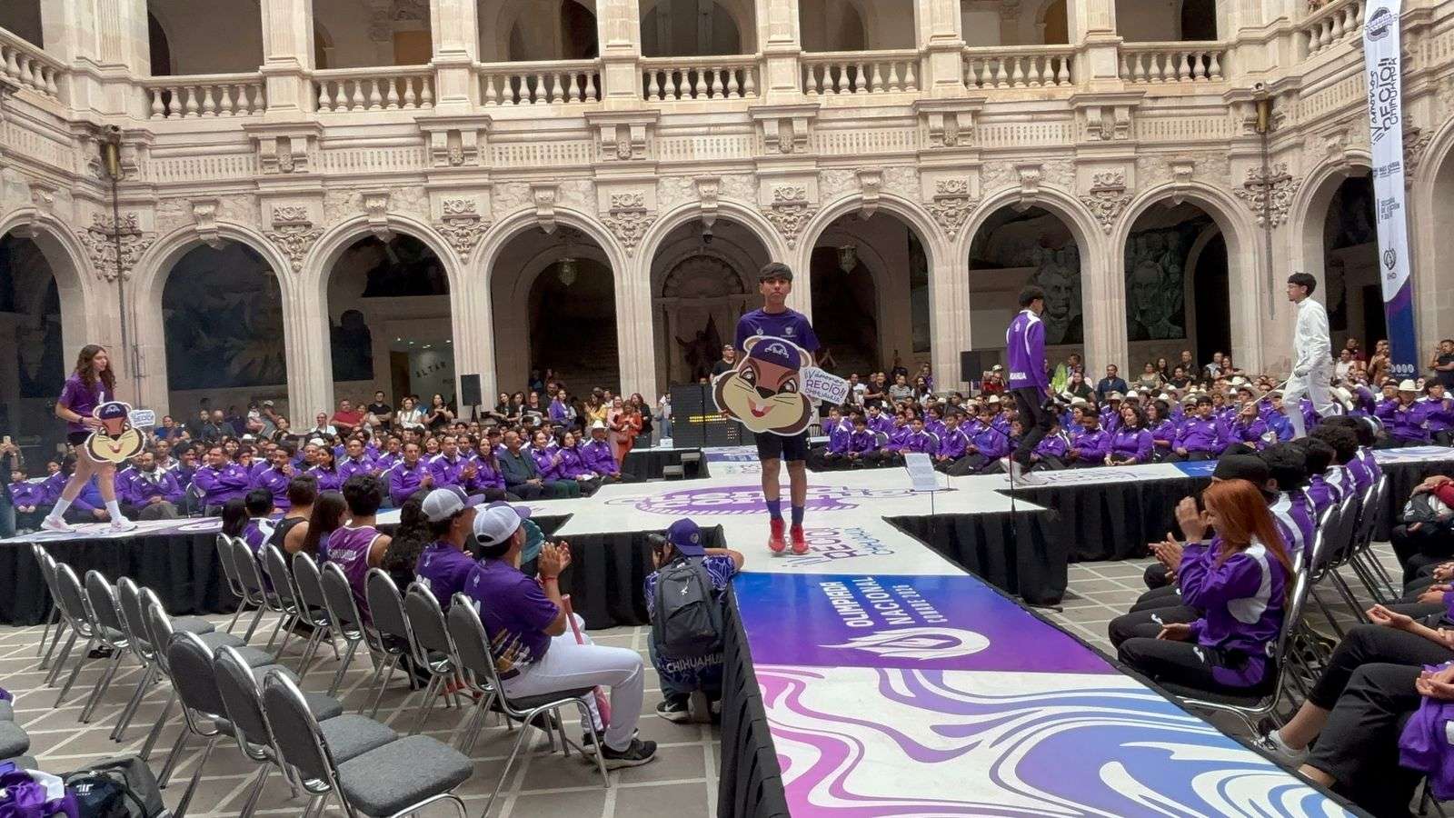 Abanderan a más de mil jóvenes deportistas para la Olimpiada Nacional 
