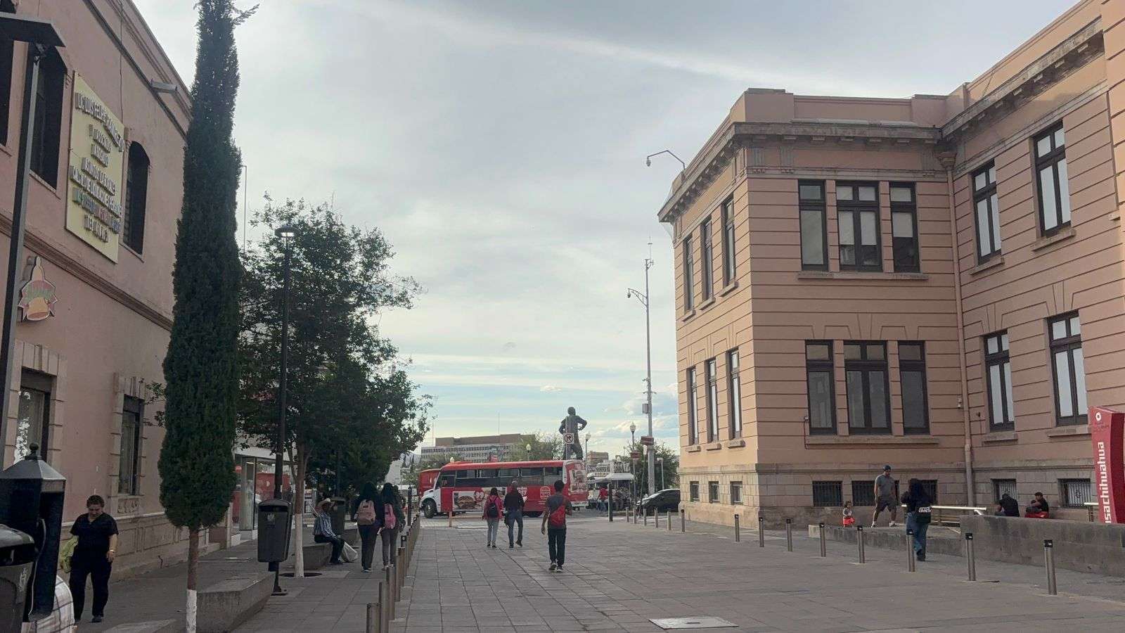 Registra termómetro 24°C y vientos fuertes en la ciudad 