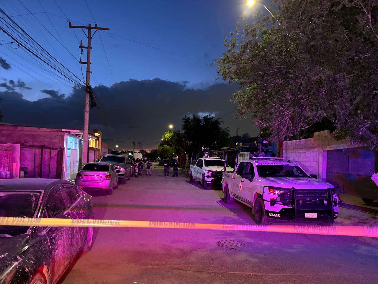 Irrumpen en vivienda y asesinan a hombre en Senderos de los Jacintos