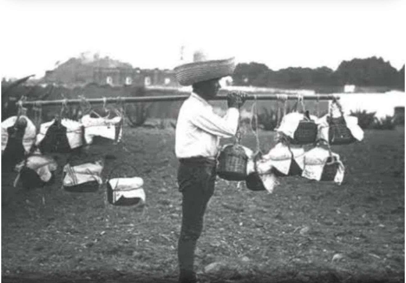 Tlacualero, el antiguo y olvidado oficio de alimentar a los peones