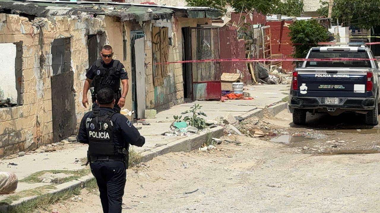 Localizan a hombre muerto en vivienda abandonada 