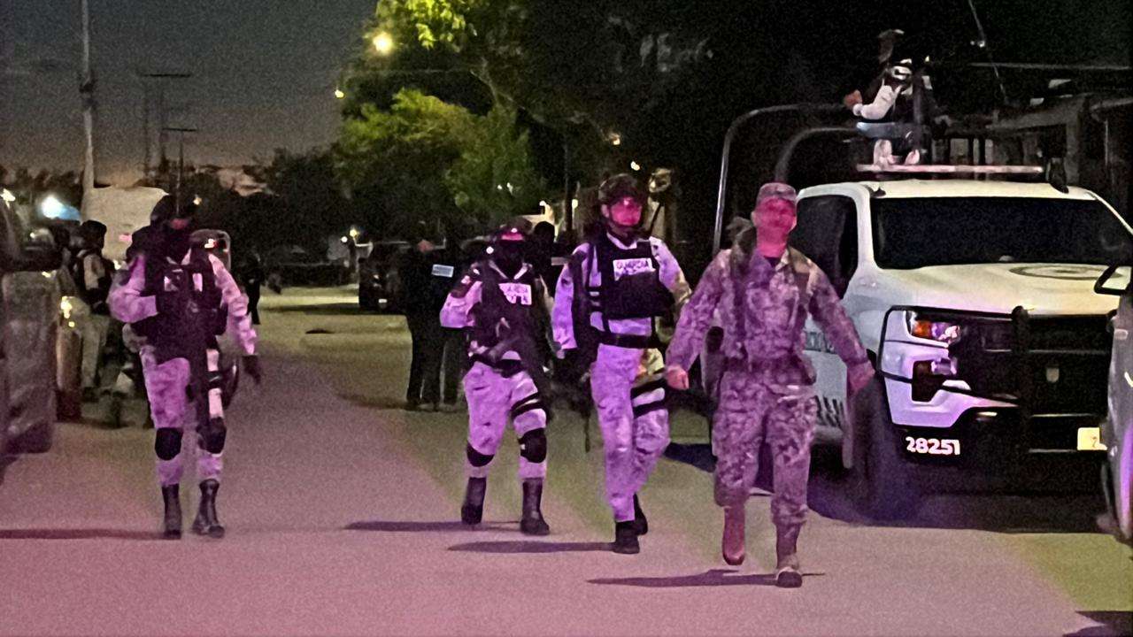 Irrumpen en vivienda y asesinan a hombre en Senderos de los Jacintos