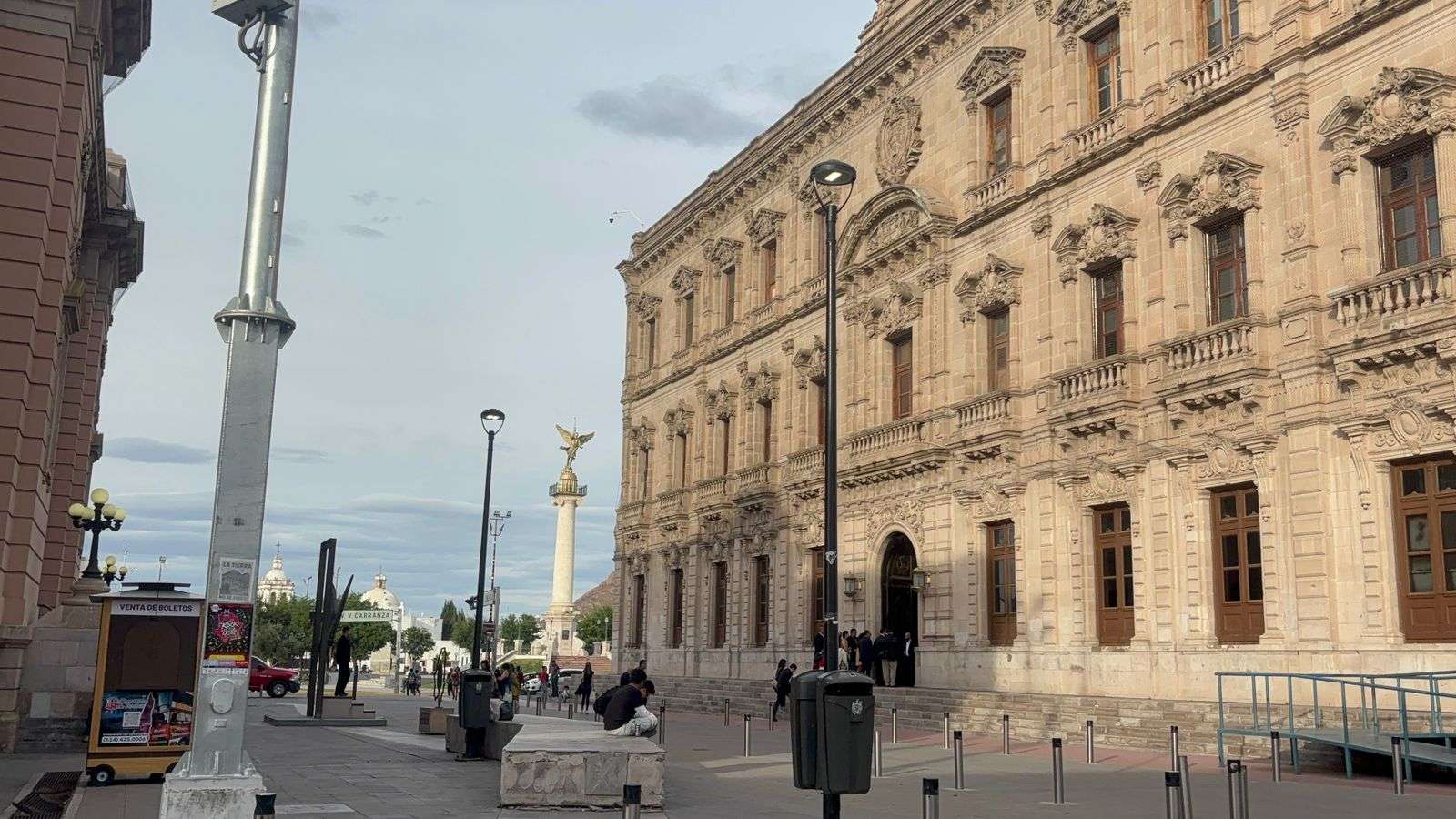 Registra termómetro 24°C y vientos fuertes en la ciudad 