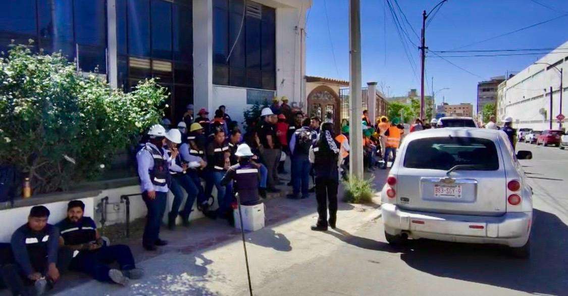 Desalojan a personal de la Torre Centinela por fuga de gas 