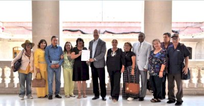 Logran maestros jubilados de la Sección 8 aumento al Bono Docente