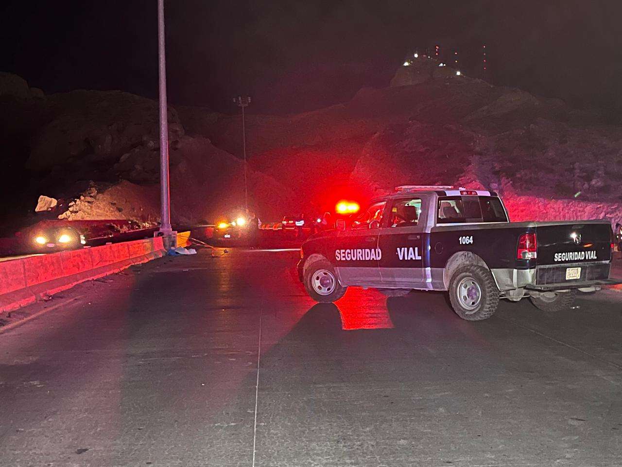 Muere motociclista tras chocar en el Camino Real