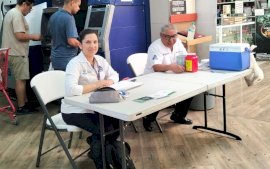 Aplican vacunas gratuitas en supermercados de la ciudad