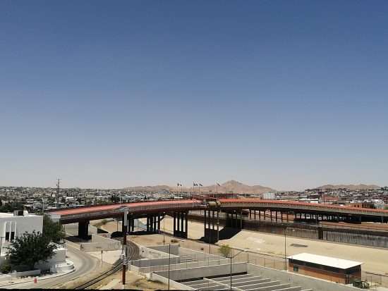 Será un domingo de contrastes climáticos; fresco, calor, aire y lluvia