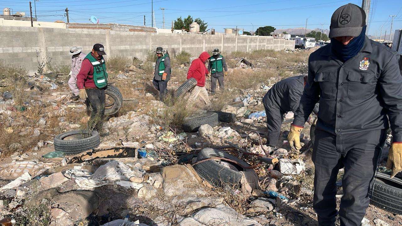 Limpian colonia de Santa Isabel y Horizontes del Sur