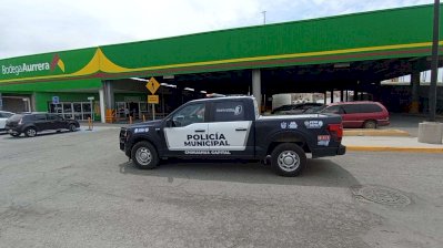 Atacan a guardia de Aurrera con bat y navaja 