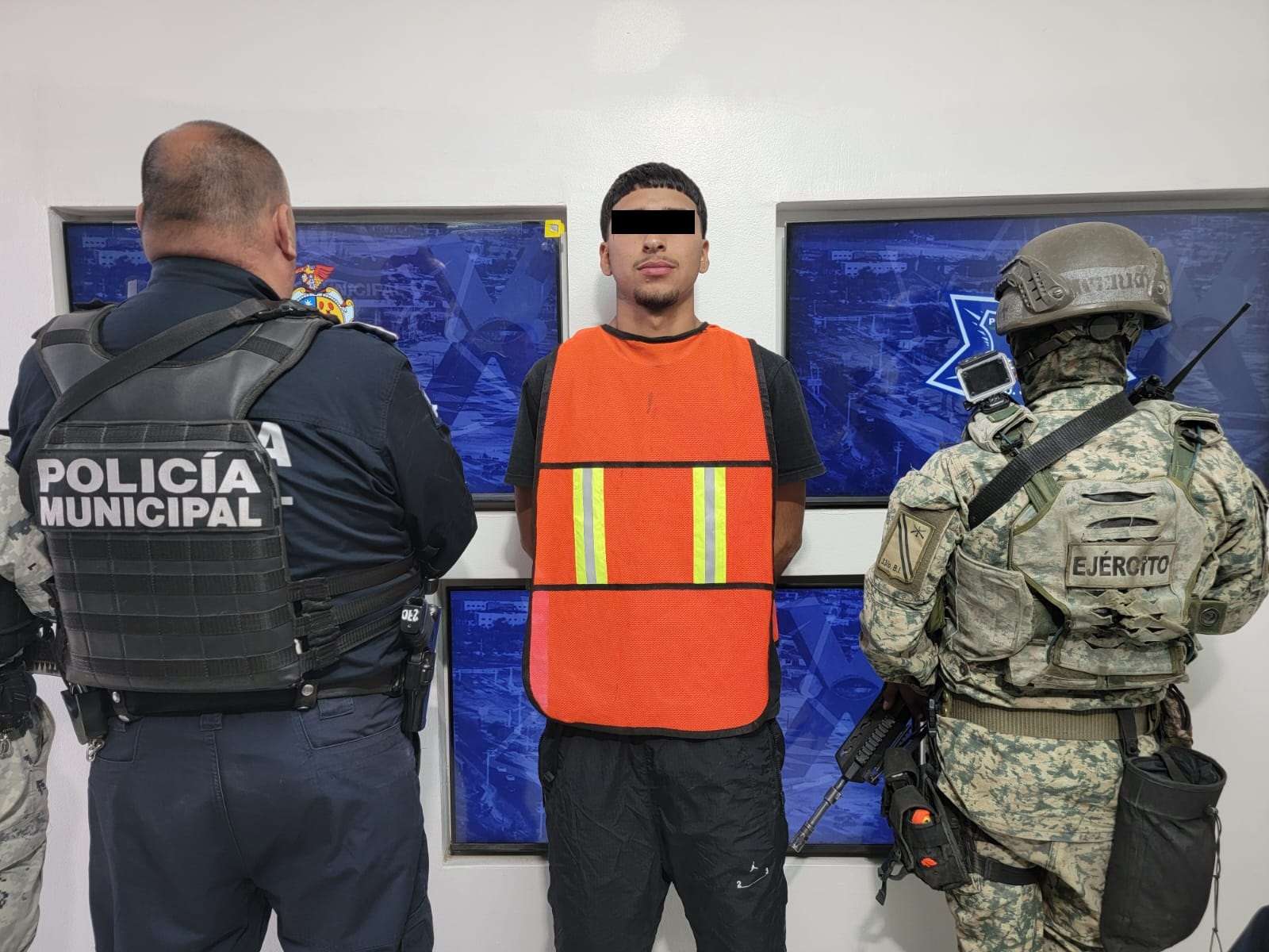 Lo arrestan con arma de fuego calibre 9 milímetro