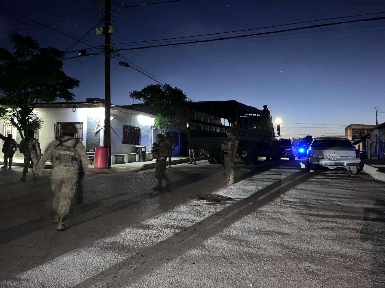 Detienen a conductor con presunta droga oculta en la colonia Monterrey