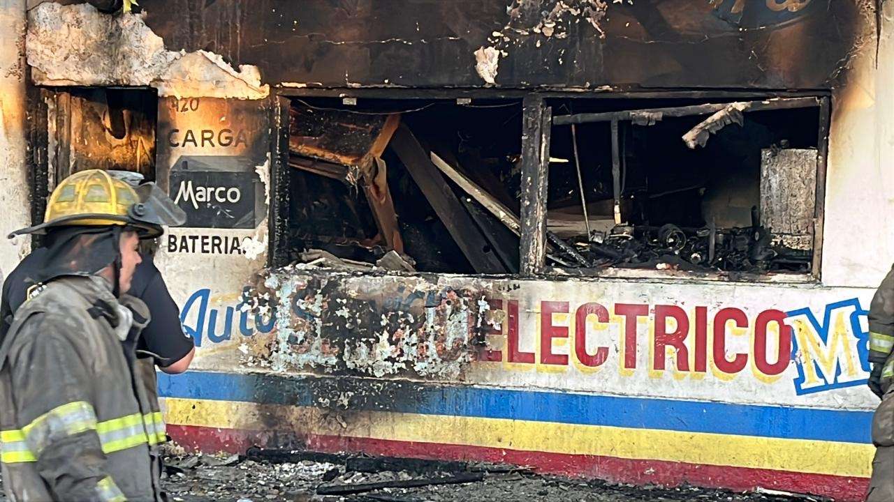 Muere perro calcinado en incendio de la colonia Satélite