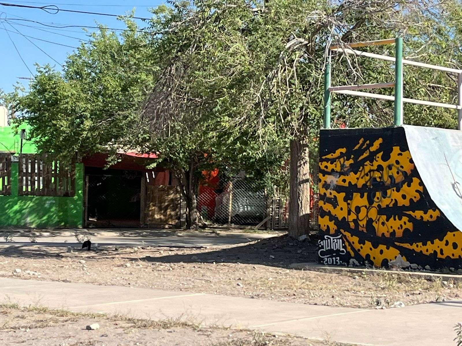 Exigen destinar recursos del ISN a escuelas y salud en el suroriente